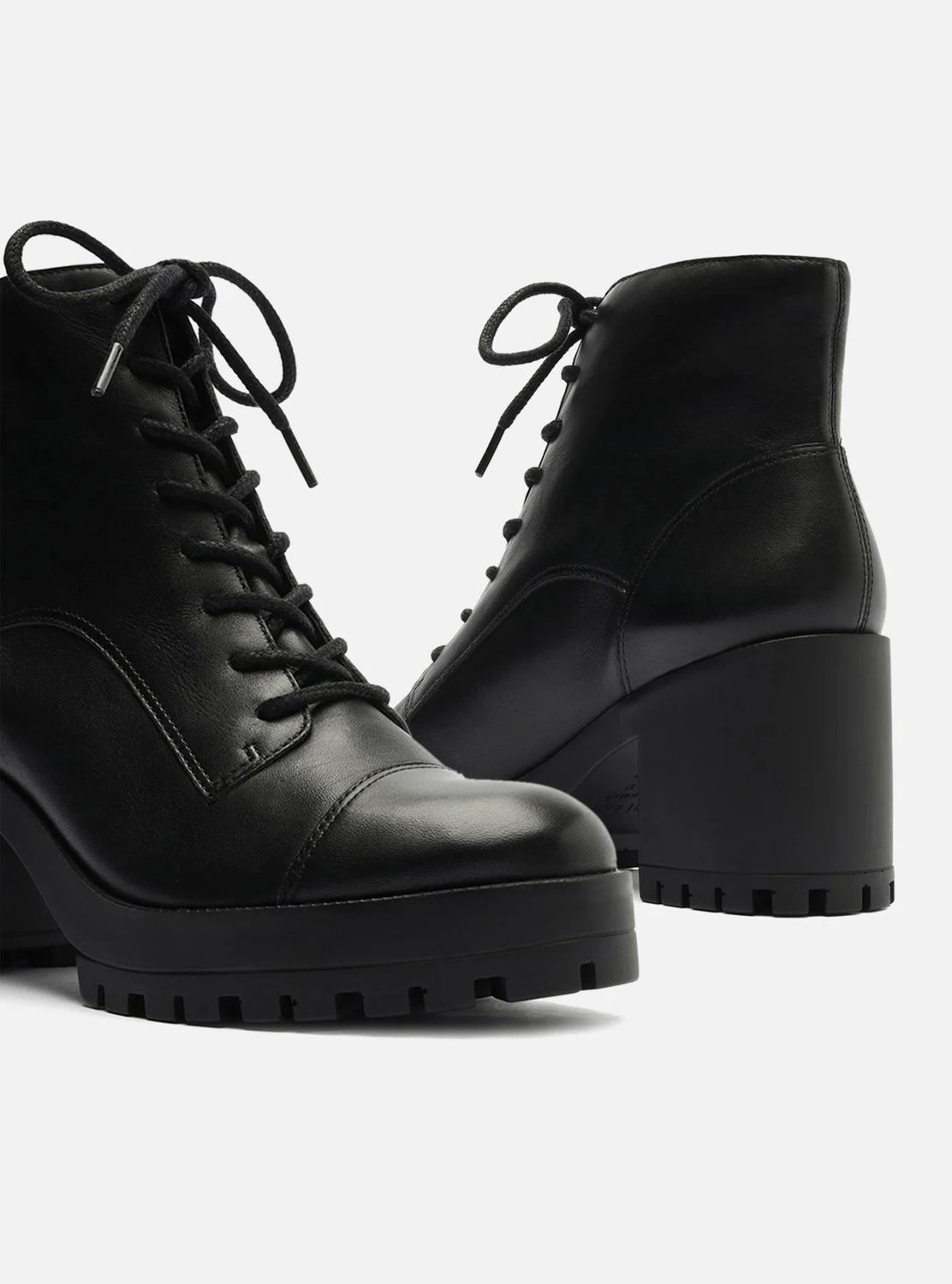 Bota Coturno Feminina Arezzo Couro Preto Shopping do Cal ado