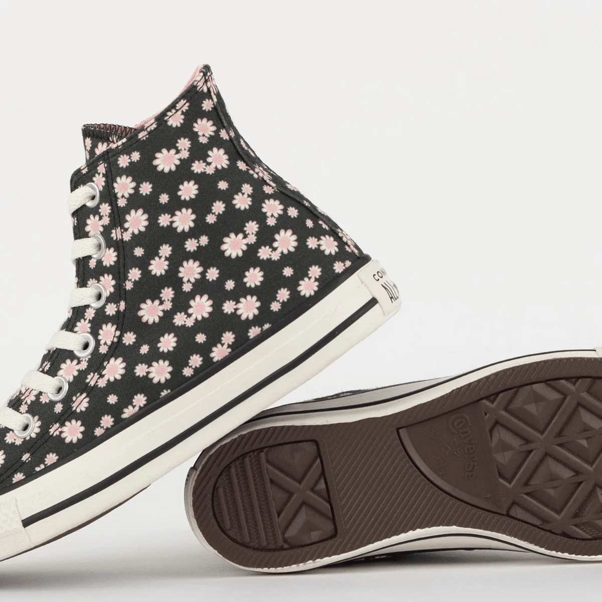 Tênis Converse Chuck Taylor All Star Hi