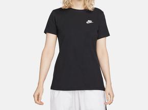 Camiseta Feminina Nike Club Sportswear Preto