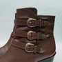 Bota Feminina Debora Cholet Fivelas Mogno