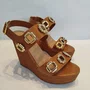 Sandália Feminina Debora Cholet Anabela Camel