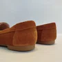 Sapato Feminino Loafer Lizi e Lizi Camurça Caramelo